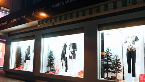 metzingen shopping outlet center in christmas time