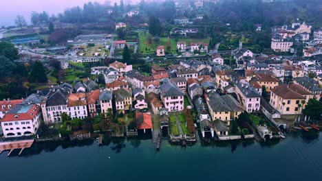 Gedreht-In-Orta-San-Giulio-Am-Ortasee-In-Italien