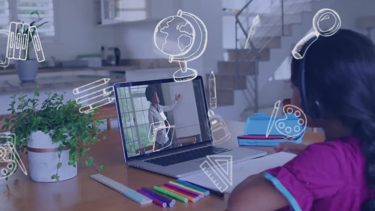 animación de iconos escolares sobre una estudiante biracial en una lección en línea en computadora portátil