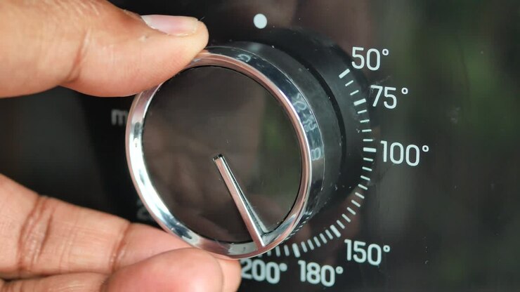Adjusting the Temperature on a Kitchen Appliance