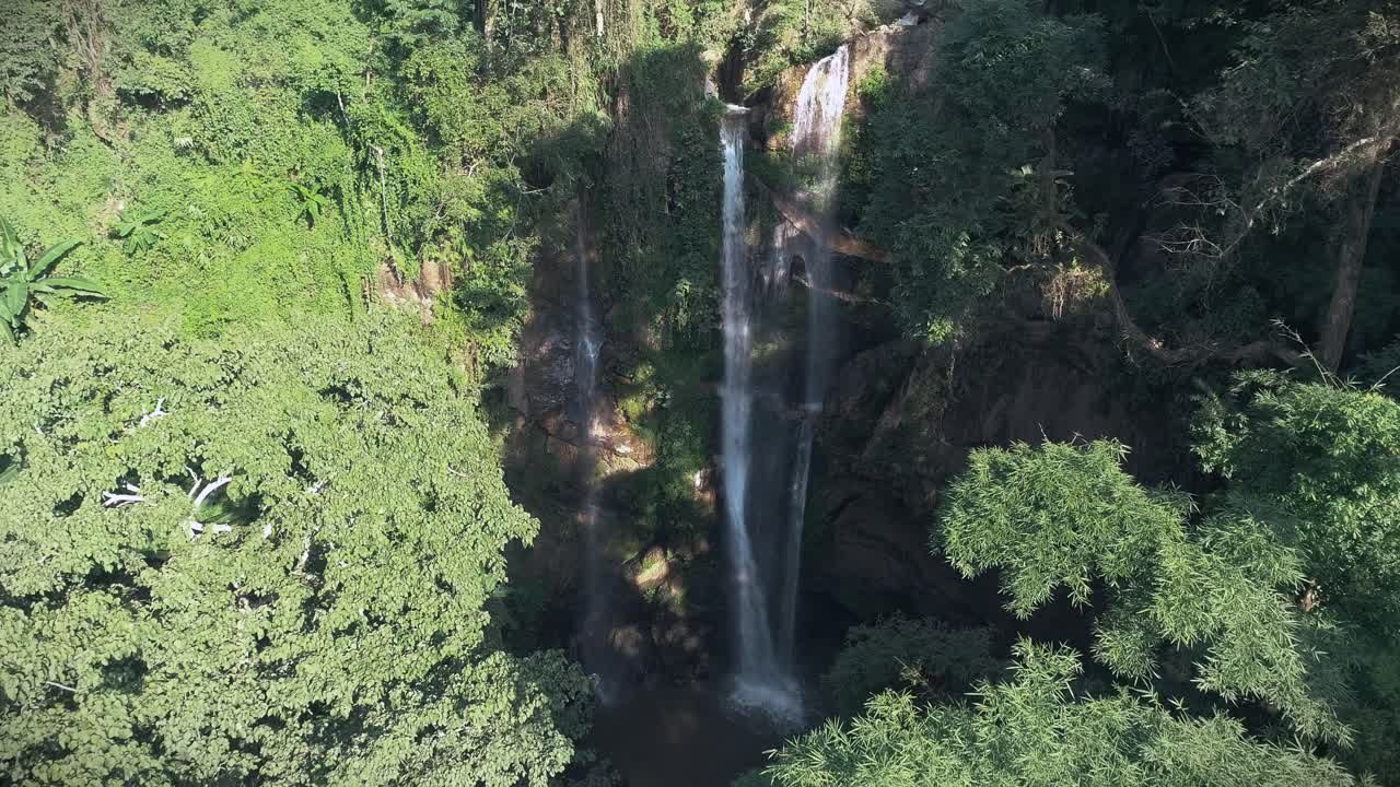 vista aérea de la cascada