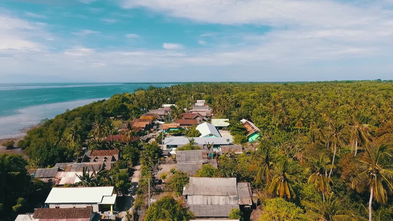 volar sobre los pueblos de la isla de medang indonesia