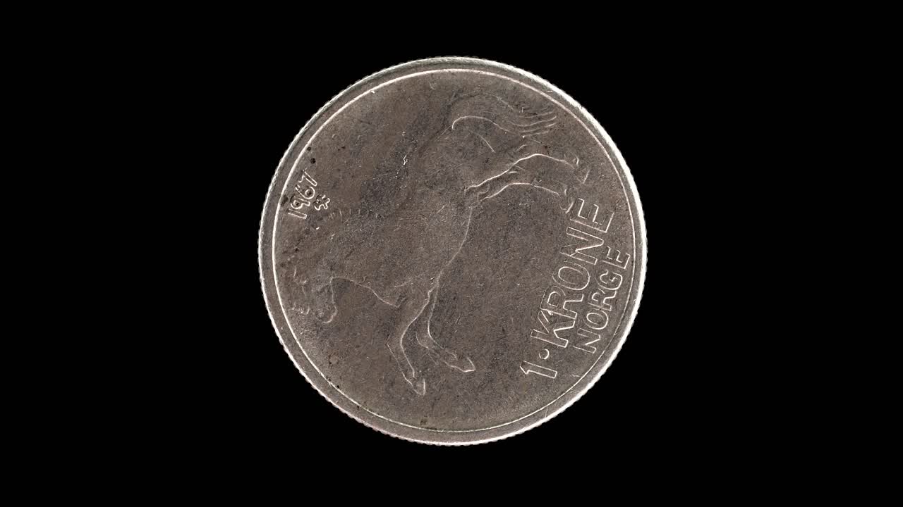 Norway 1967 1 krone coin reverse with horse facing left and denomination rotating on black background