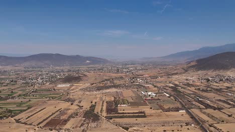 Vista-Panorámica-De-La-Encrucijada-Cultural-De-Oaxaca.