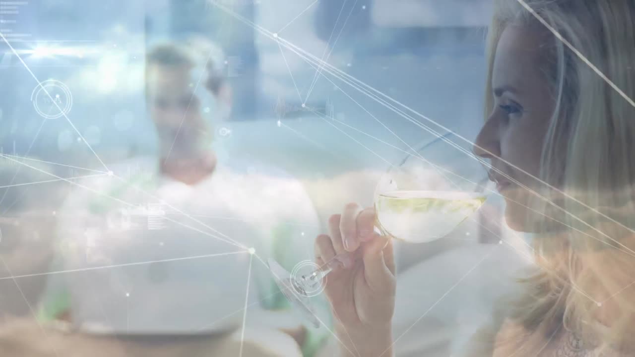 와인과 함께 백인 여성에 대한 연결 네트워크의 애니메이션