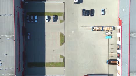 vista aerea del almacen de mercancias
