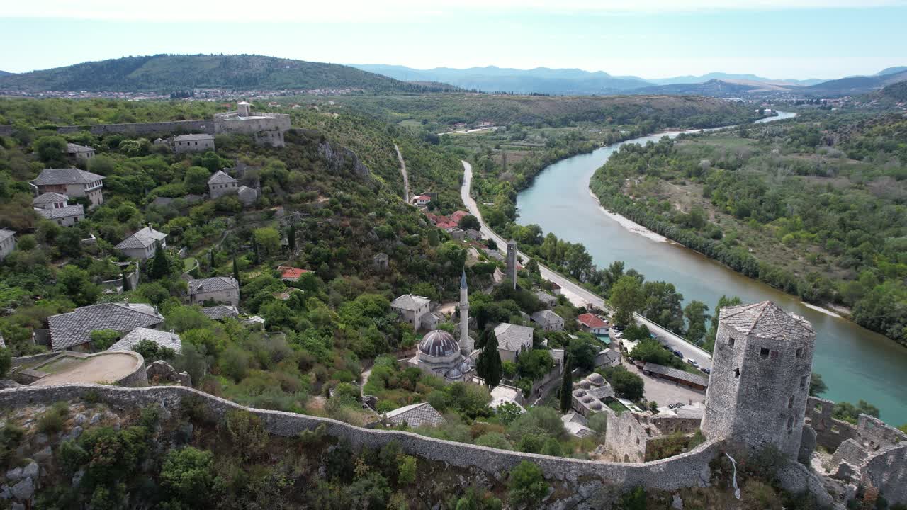 el río pocitelj neretva