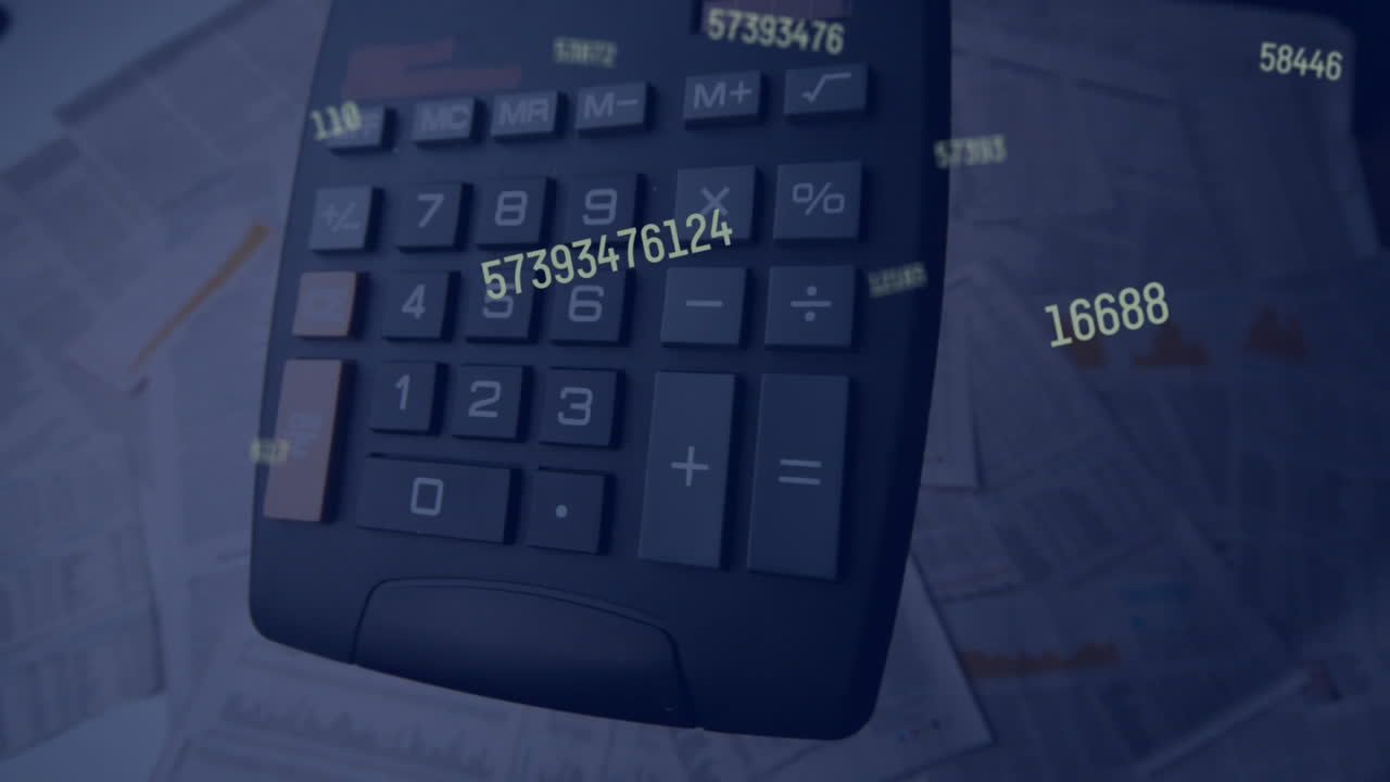 animación de múltiples números que aumentan contra un fondo negro