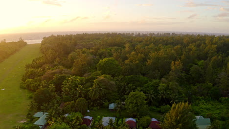 Amanecer-En-La-Isla-Privada-Denis,-Seychelles,-Océano-índico