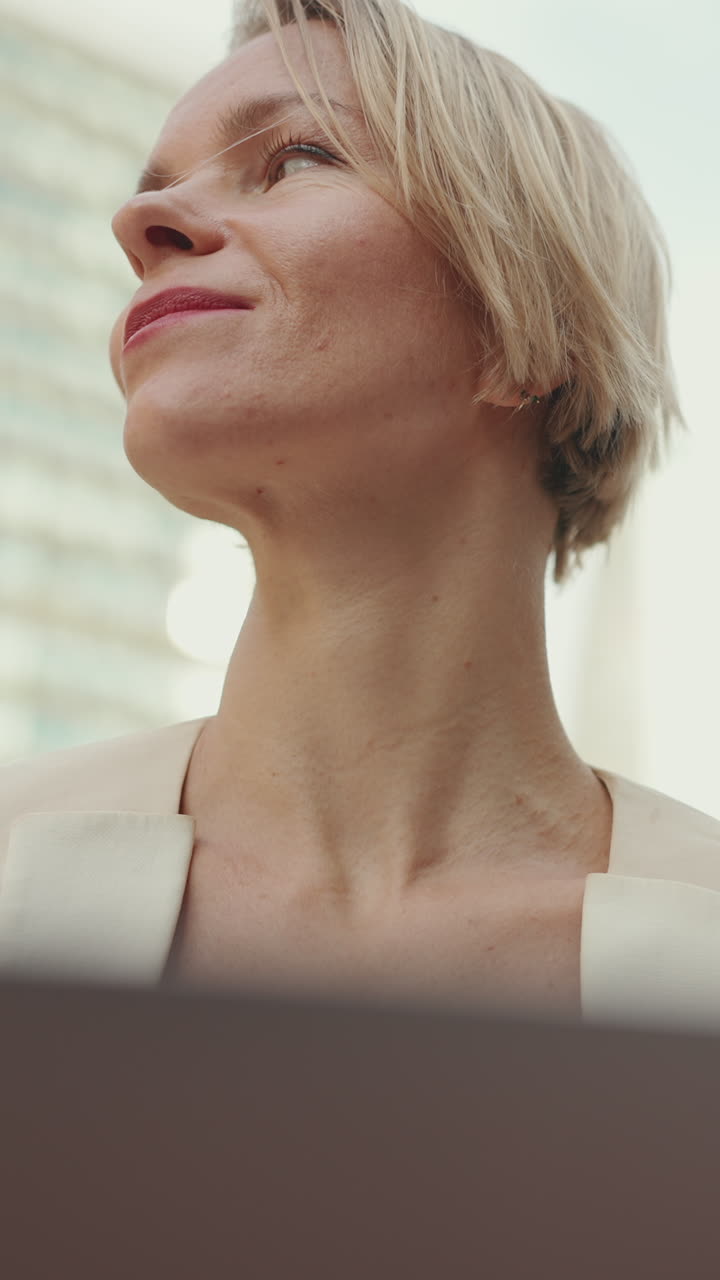 Ritratto di una donna d'affari