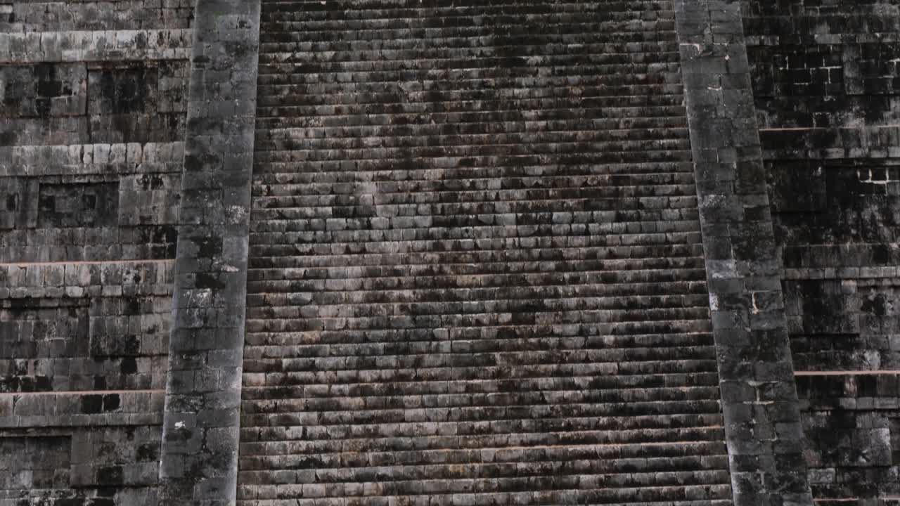 Ancient Mayan Pyramid Ruins at Chichen Itza, Mexico
