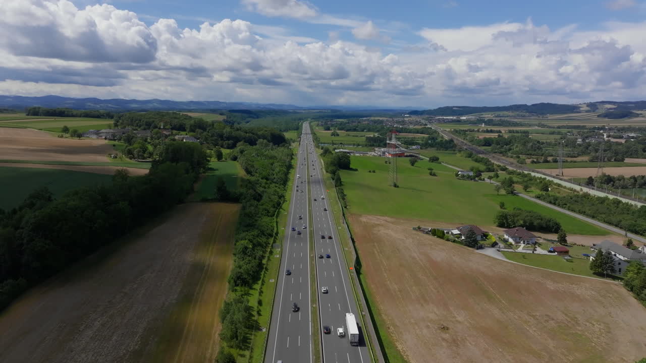 시골 의 고속도로 의 공중 사진