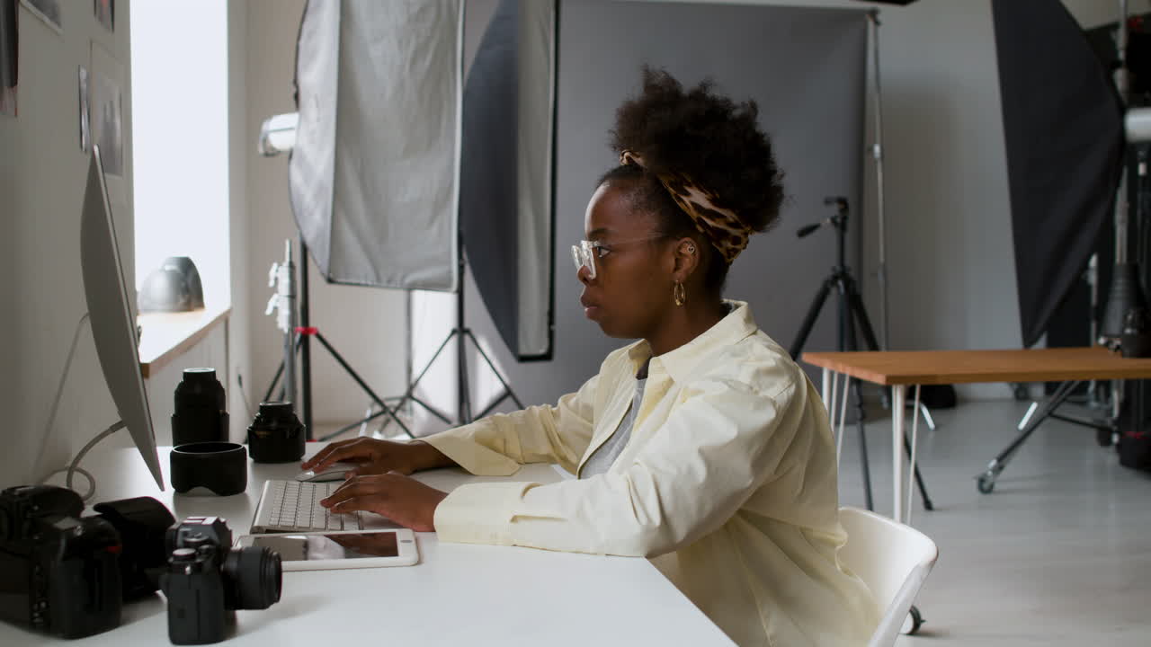 Photographer editing pictures