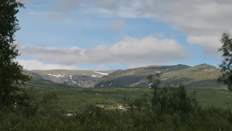 Lappland-Sommerzeitraffer,-Nordskandinavien,-Europa