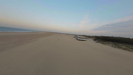 Proximity-shot-of-a-sea-charm-on-the-vrouwenpolder,zeeland-in-the-perfect-time-of-the-day