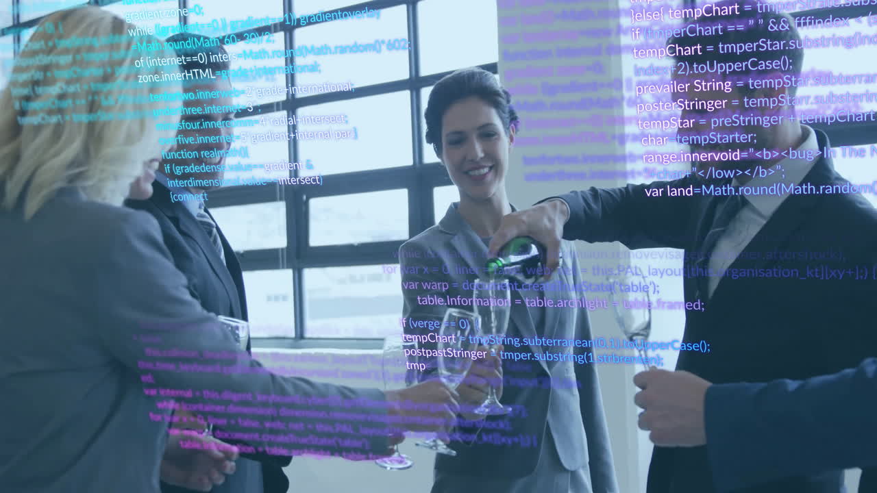 animación del procesamiento de datos financieros sobre diversas personas de negocios bebiendo champán