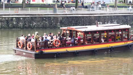 river cruise in singapore