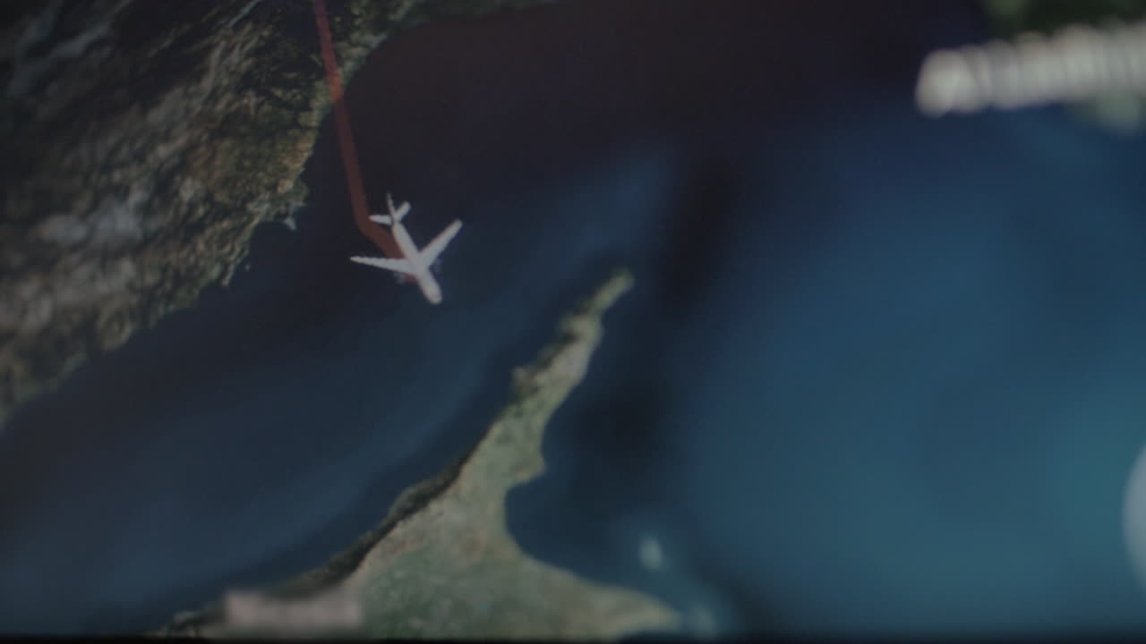 monitorizar el avión con la trayectoria de vuelo en el mapa