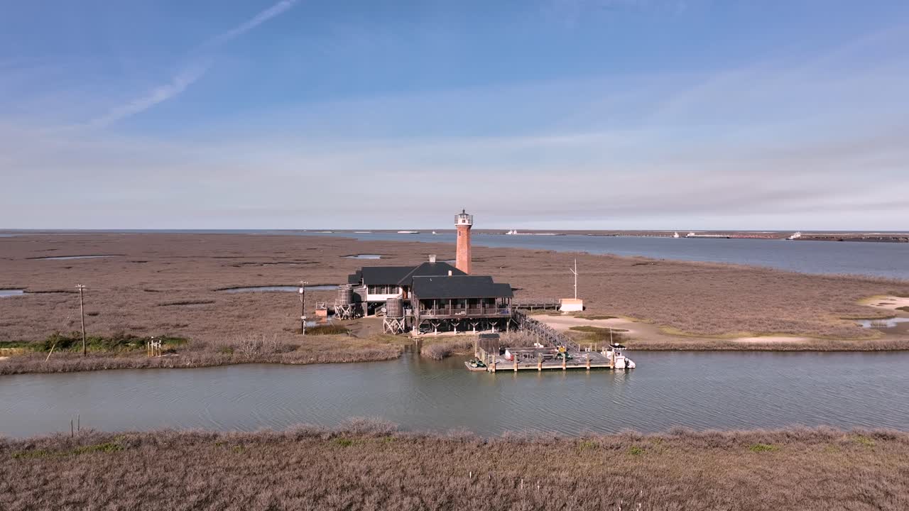 텍사스 주 아란사스 패스에 있는 리디아 앤 등대의 공중 관점
