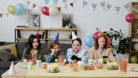 kids in a birthday party