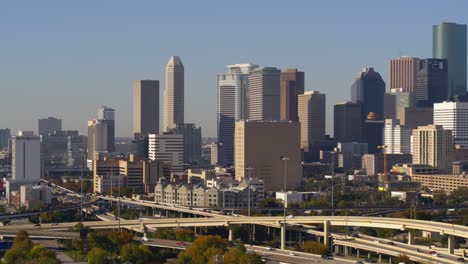 Estableciendo-Una-Toma-Aérea-Del-área-Del-Centro-De-Houston.