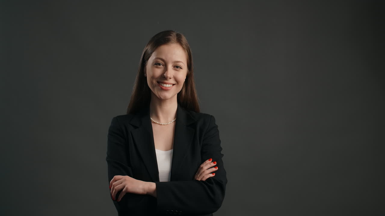retrato de una mujer de negocios confiada