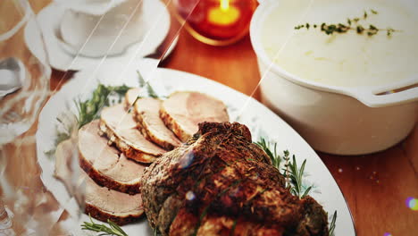 cena de cerdo asado con puré de patatas y salsa