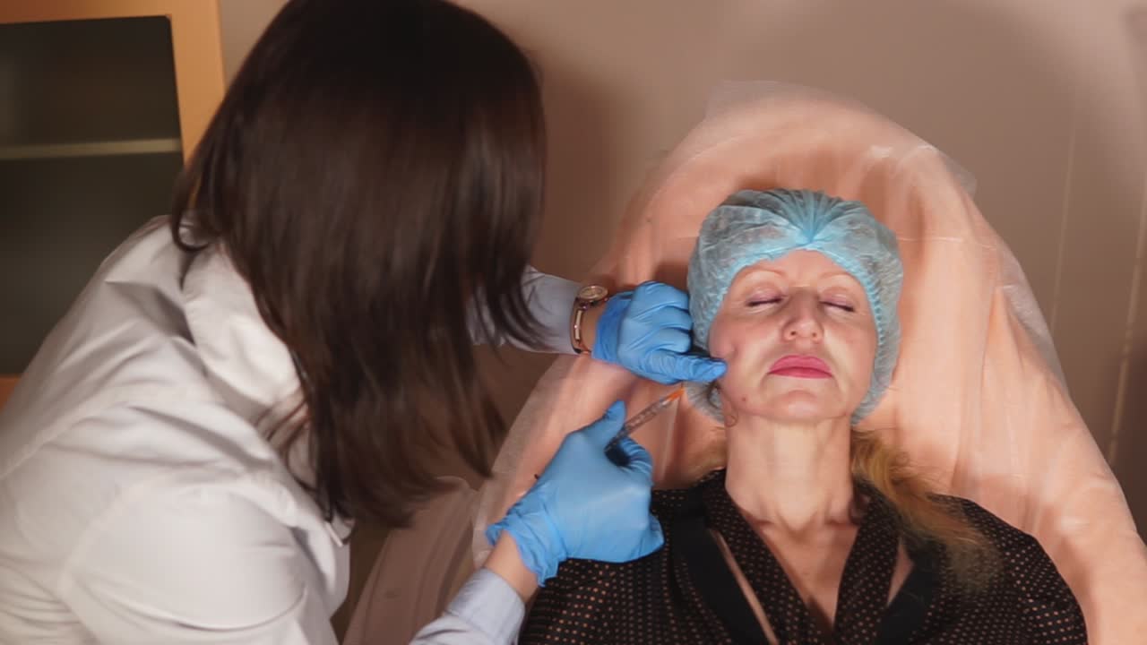 procedimiento de inyección facial