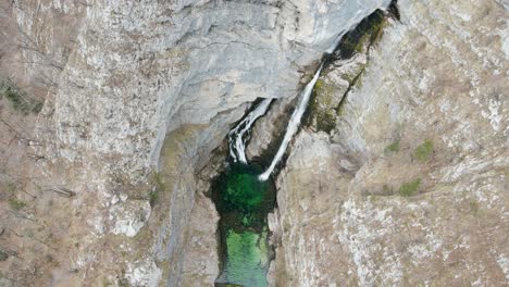 Savica-waterfall,-rocky-vertical-cliff-face,-Triglav-National-Park,-Slovenia