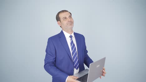 hombre de negocios de baja motivación.