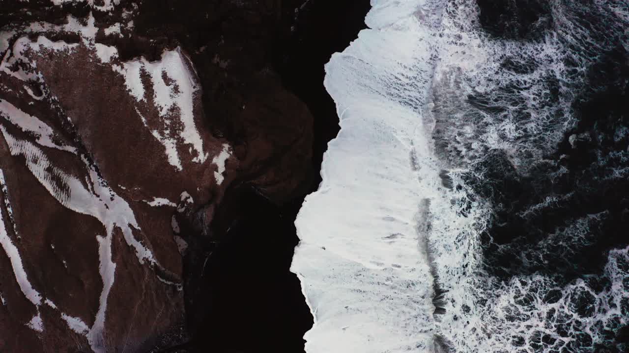 Drone shot for the coast in Iceland-2