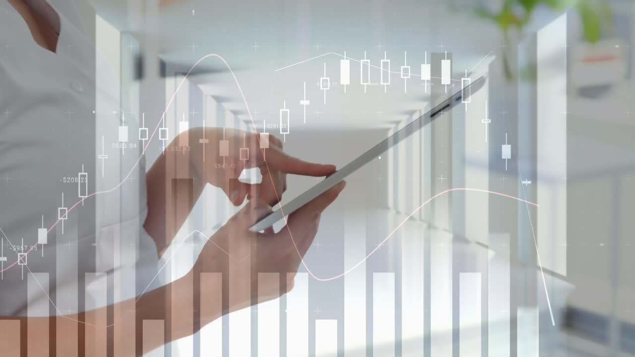animación de gráficos sobre las manos de una mujer caucásica usando una tableta