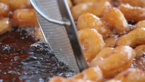 fried lokma (turkish donuts) cooking