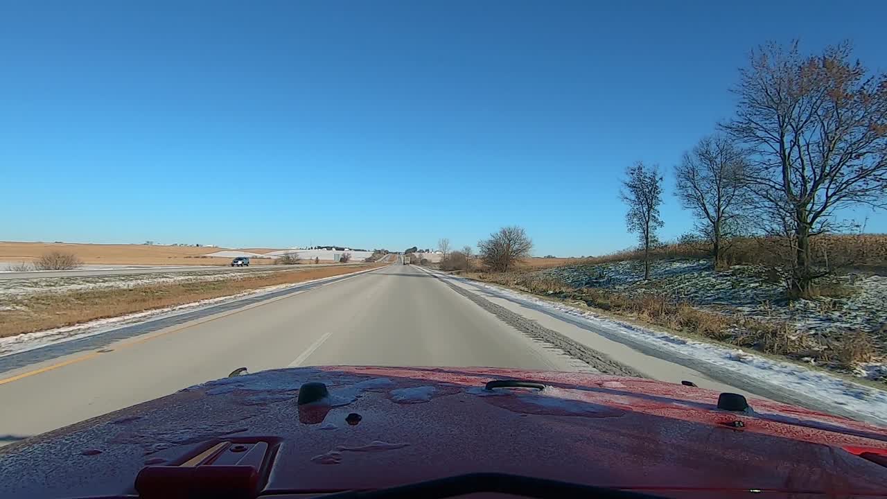 운전석 창밖의 시점