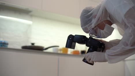 escena del crimen fotógrafo de la policía científico forense asesinato recoger pruebas