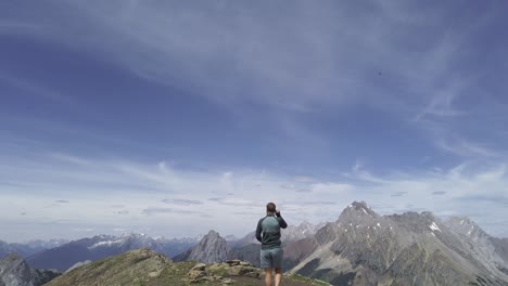 Wanderer-Zu-Fuß-Auf-Dem-Grat-Nach-Rockies-Kananaskis-Alberta-Kanada