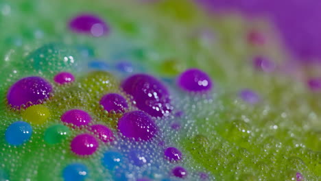 burbujas de jabón de colores