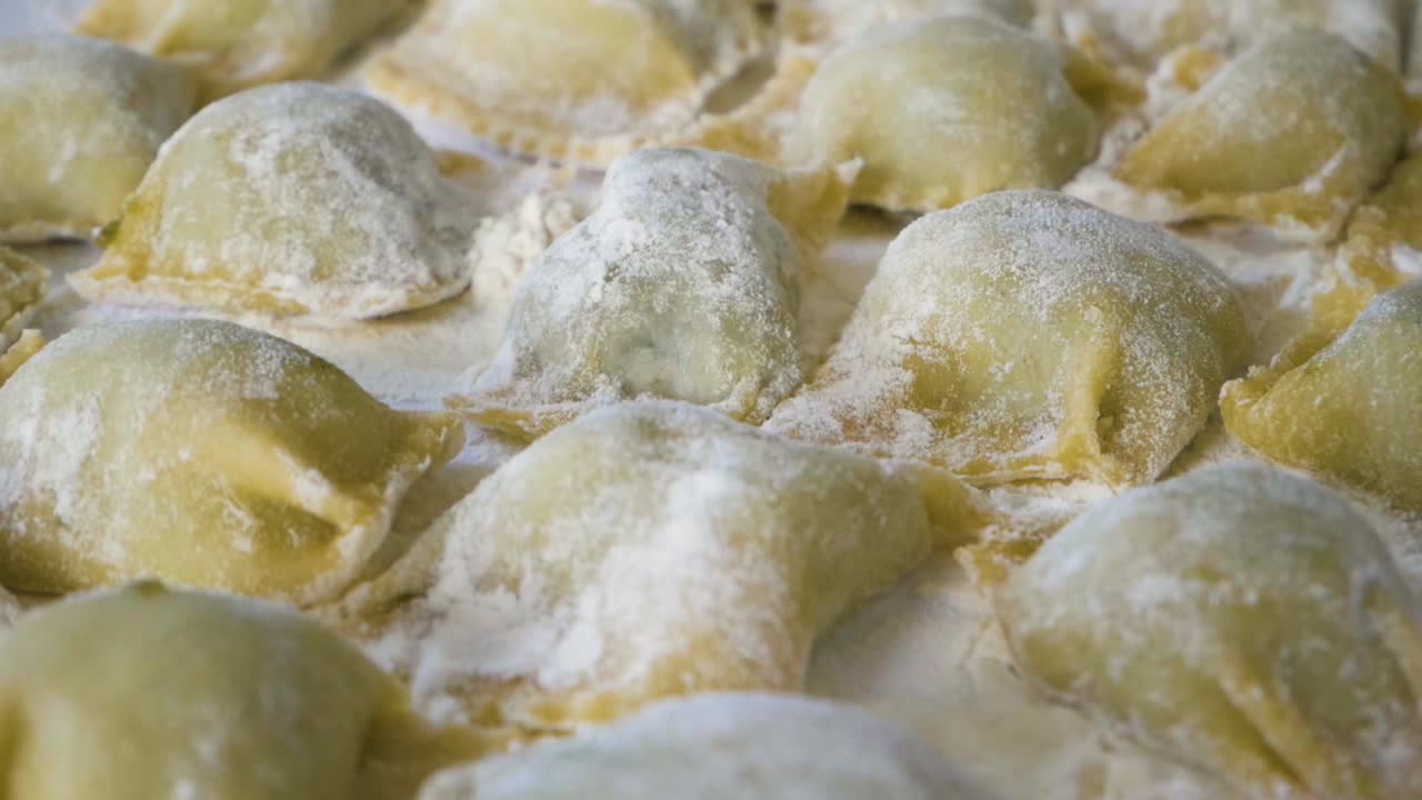 ravioles en cámara lenta