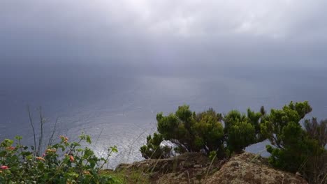 Día-Ventoso-Y-Tormentoso-En-La-Isla-De-Treceira