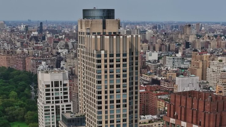 Vista aerea di New York che mette in risalto la vita urbana e il design