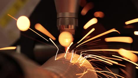 corte láser cnc de metal, tecnología industrial moderna.