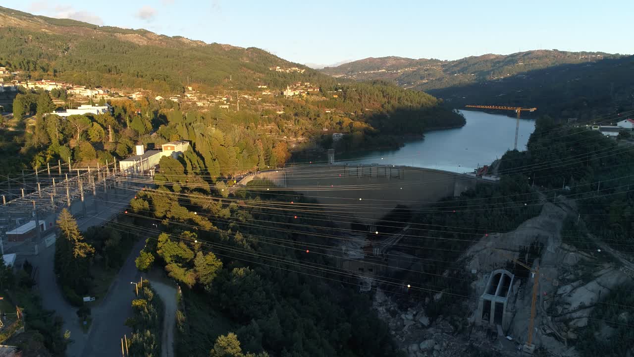 Vista aerea della centrale idroelettrica