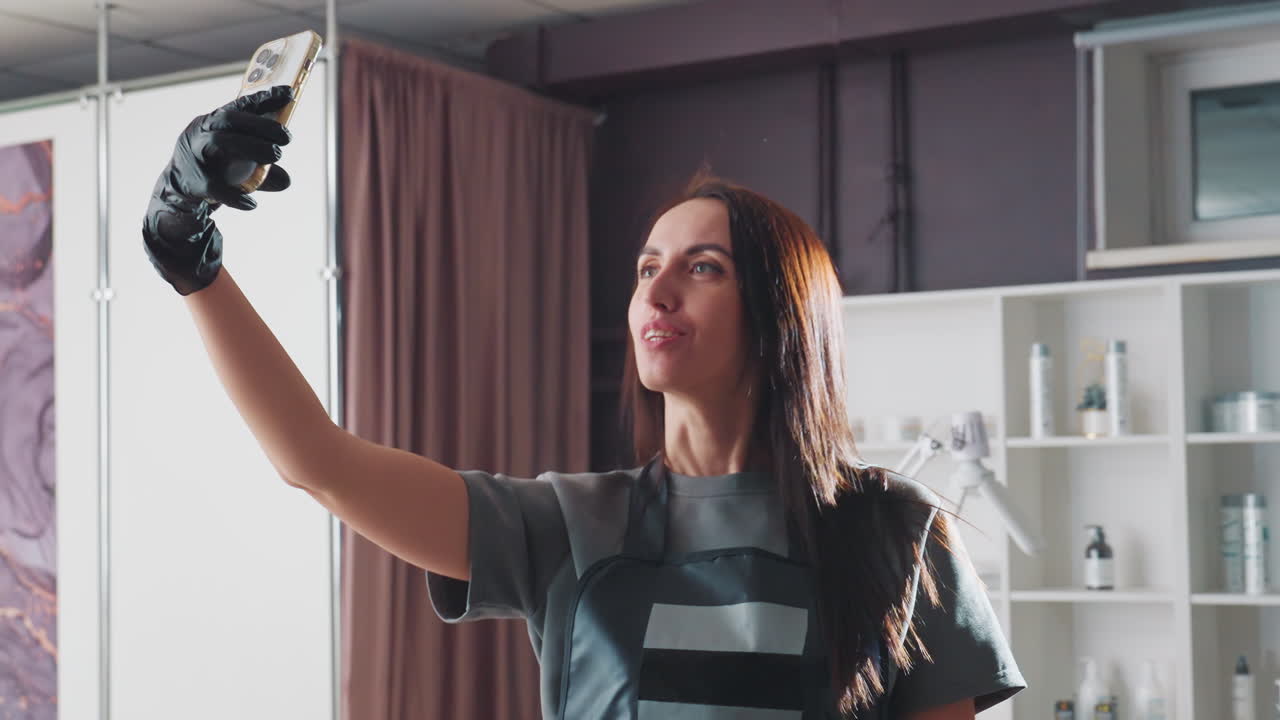 professional hairdresser selfie, hair specialist proudly displaying transformed hairstyle with natural lighting, stylish hairdresser taking selfie after vibrant color makeover in modern salon setting