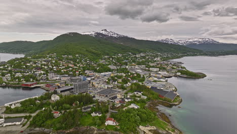 finnsnes noruega v tiro de extracción cinematográfico revela