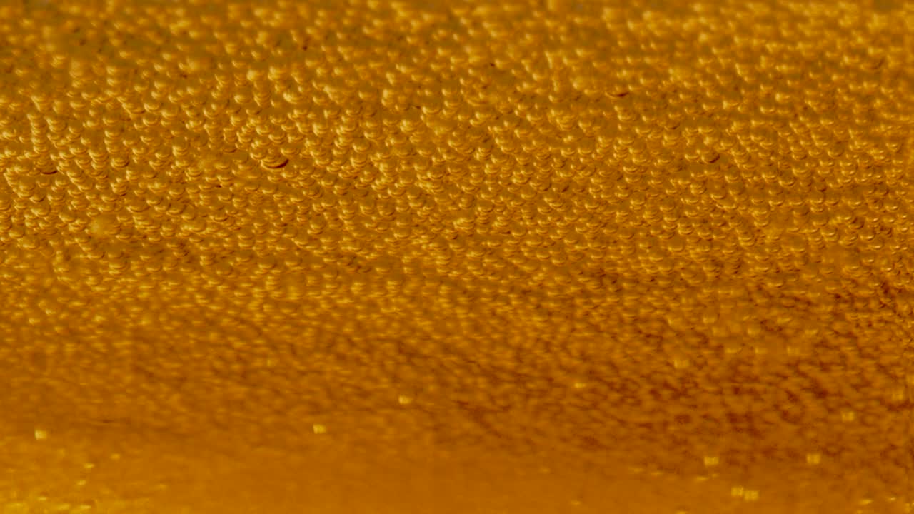 bebida con burbujas de aire burbujeantes