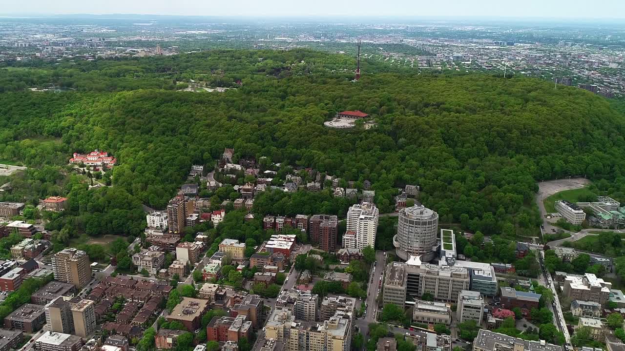MONTREAL - CANADA - TRAVEL FOOTAGE