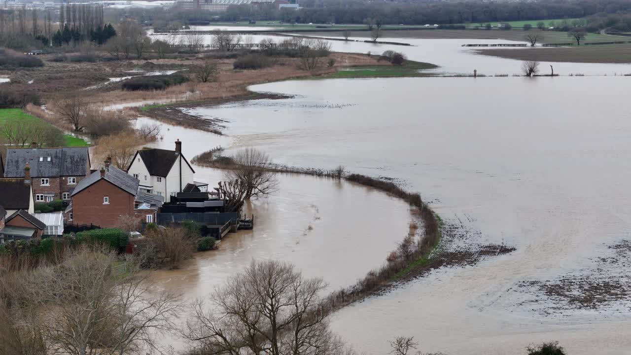House on Edge Abridge Essex Roding valley floods drone,aerial