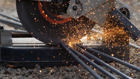 cutting metal with grinder