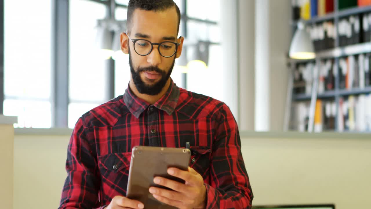Male architect using digital tablet 4k