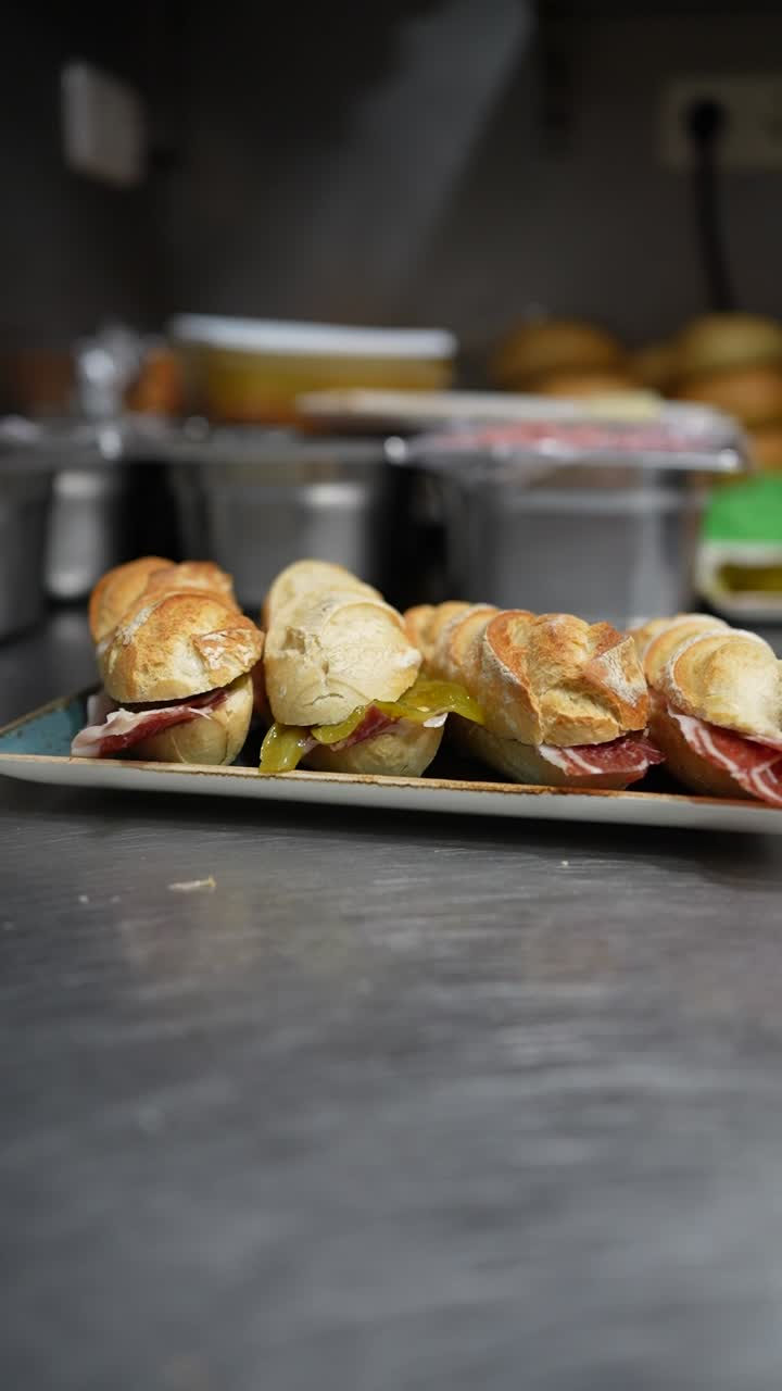 Sandwiches with prosciutto and peppers